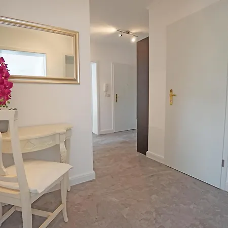 Apartamento Madeleine 6 *